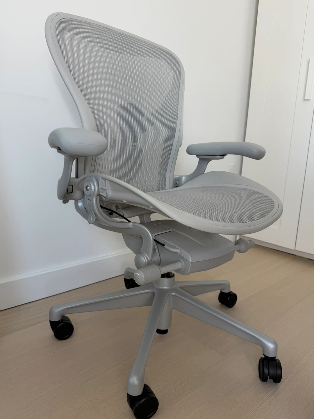 Herman Miller Aeron Chair - grey
