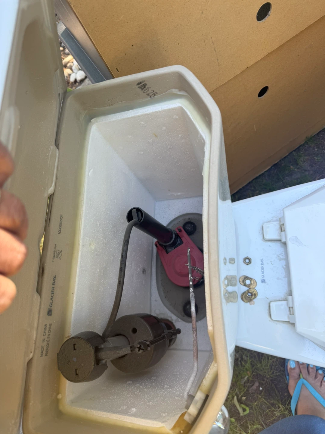 Glacier Bay Toilet Tank Assembly - photo 3
