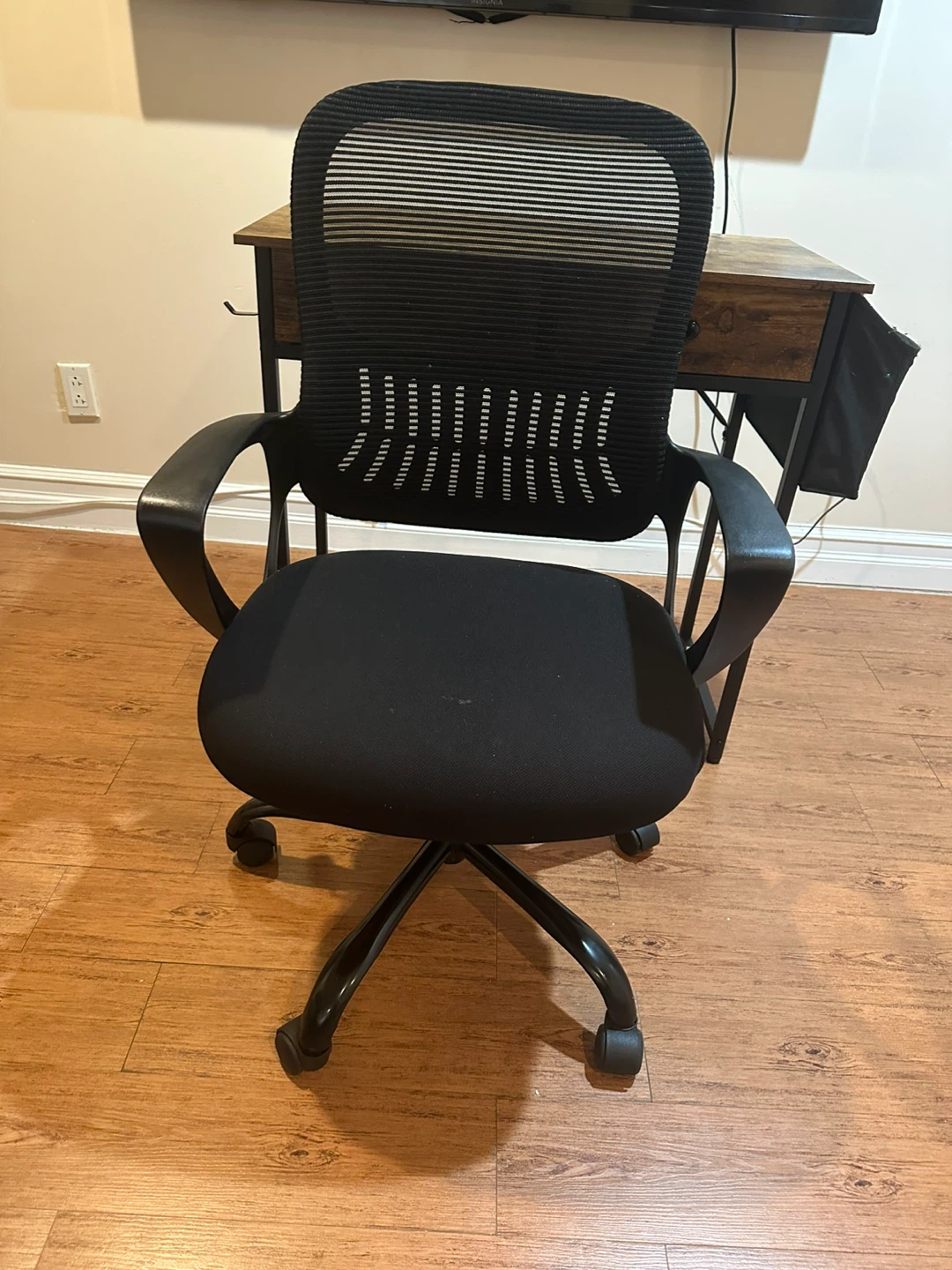 Black Mesh Back Office Chair