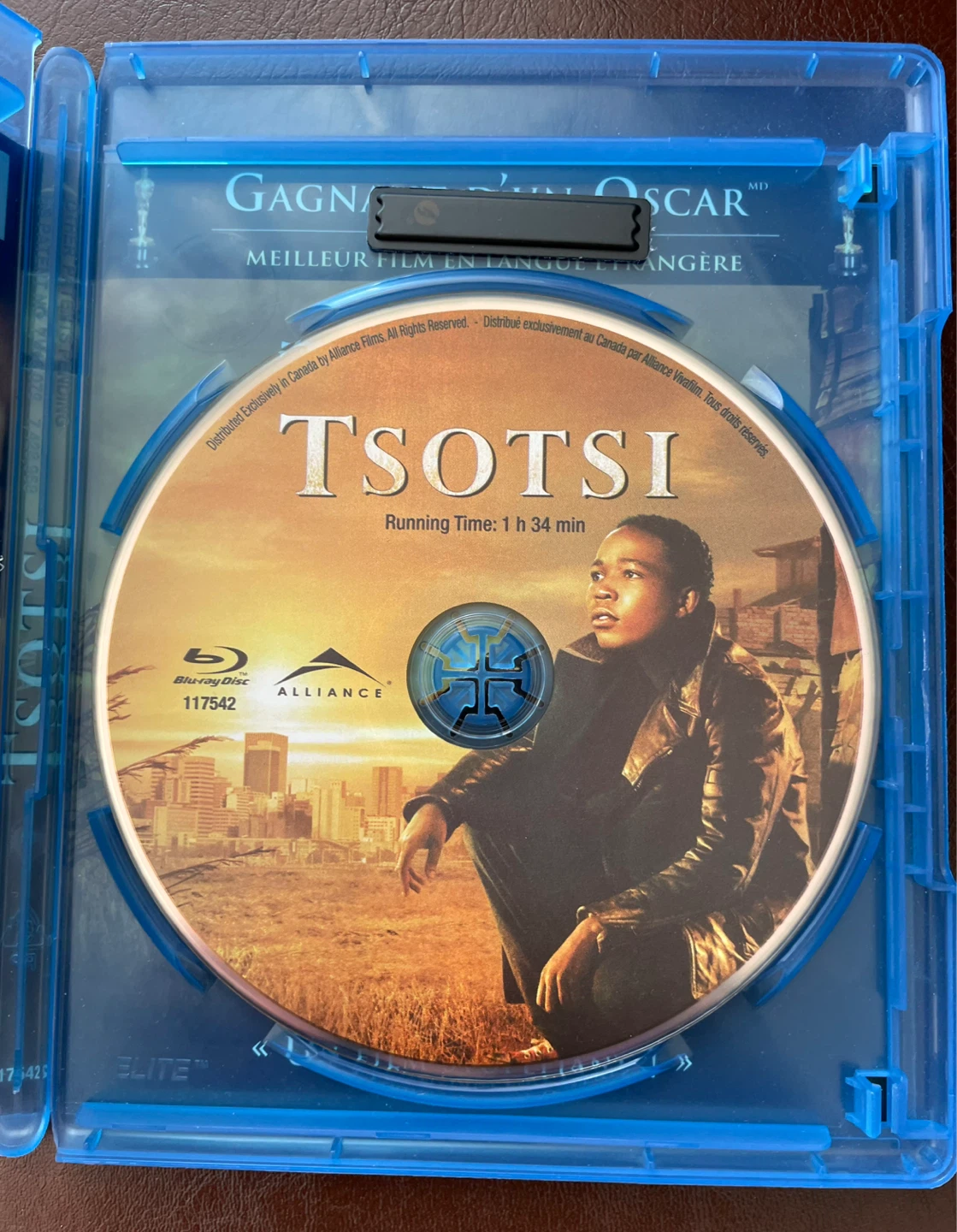 Tsotsi Blu Ray Academy Award Winner - photo 3