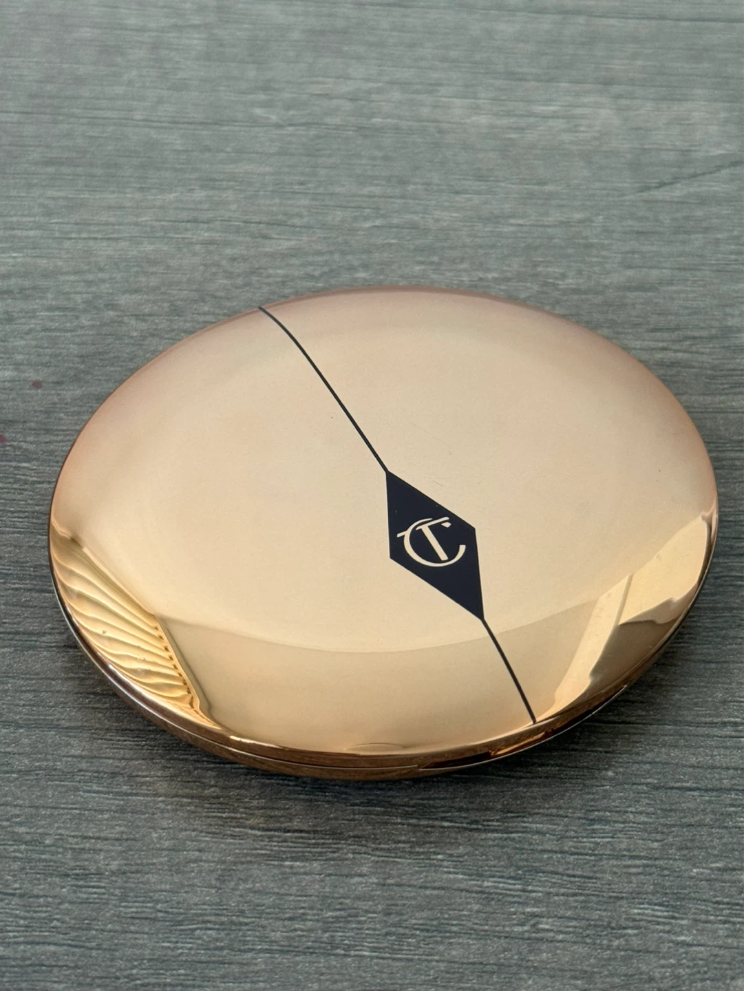Charlotte Tilbury Airbrush Flawless Finish Powder - Medium 2 - photo 2