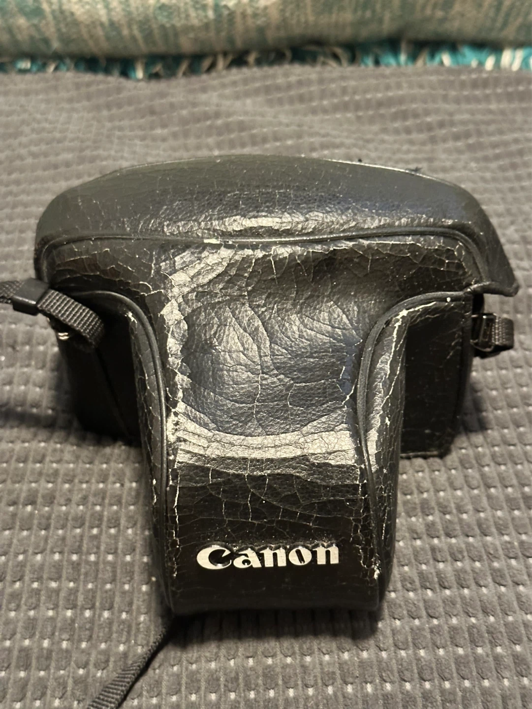 Canon AE-1 Film Camera with 1976 Montreal Olympics Lens Cap - photo 2