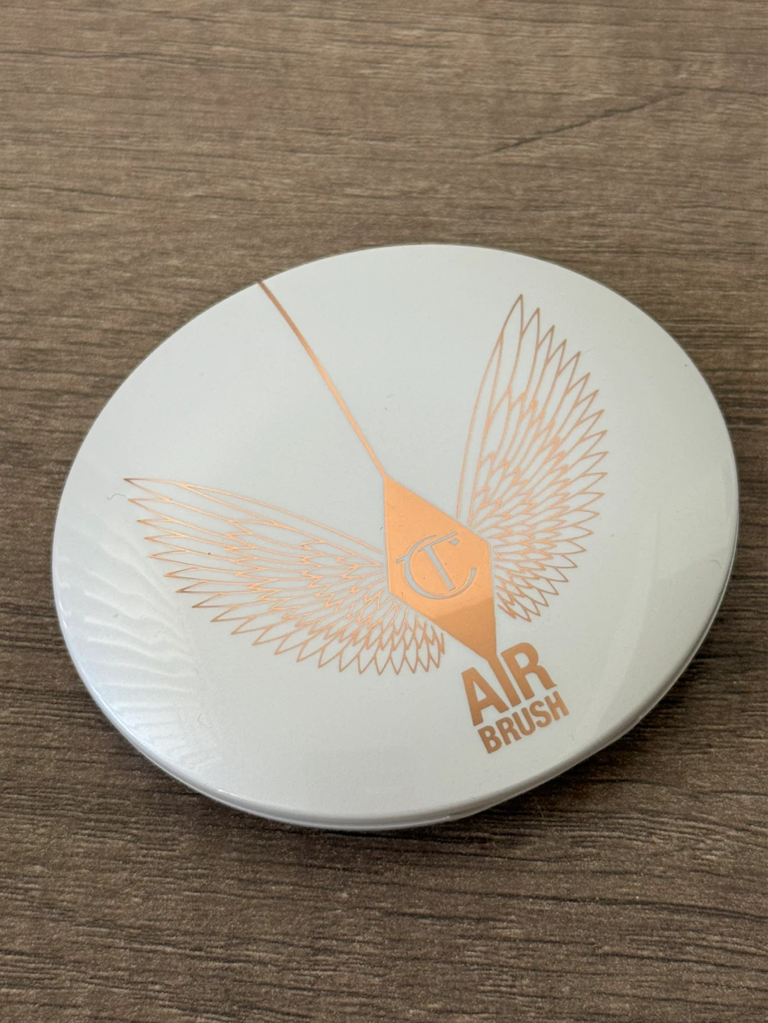 Charlotte Tilbury Airbrush Flawless Finish Brightening Powder - photo 2