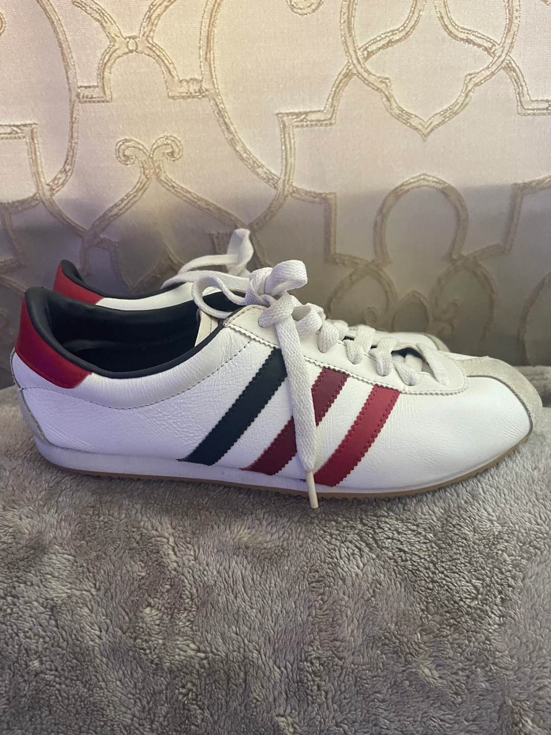 Adidas Sneakers