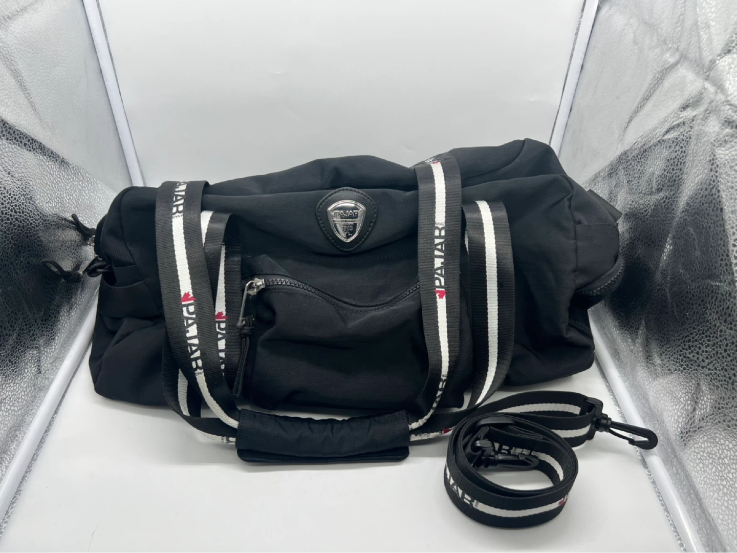 PAJAR Black Nylon Gym Duffel Overnight Weekender Unisex Carryon - photo 2