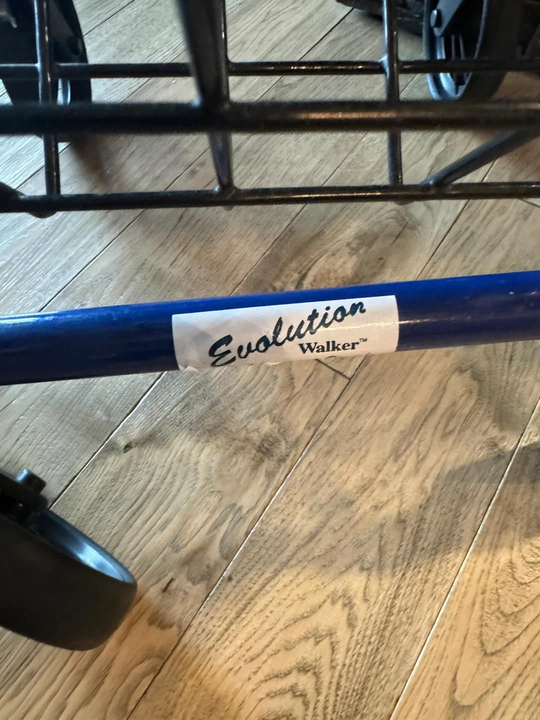 BARGAIN LIKE NEW ONLY $150 Evolution Walker with Basket - photo 4