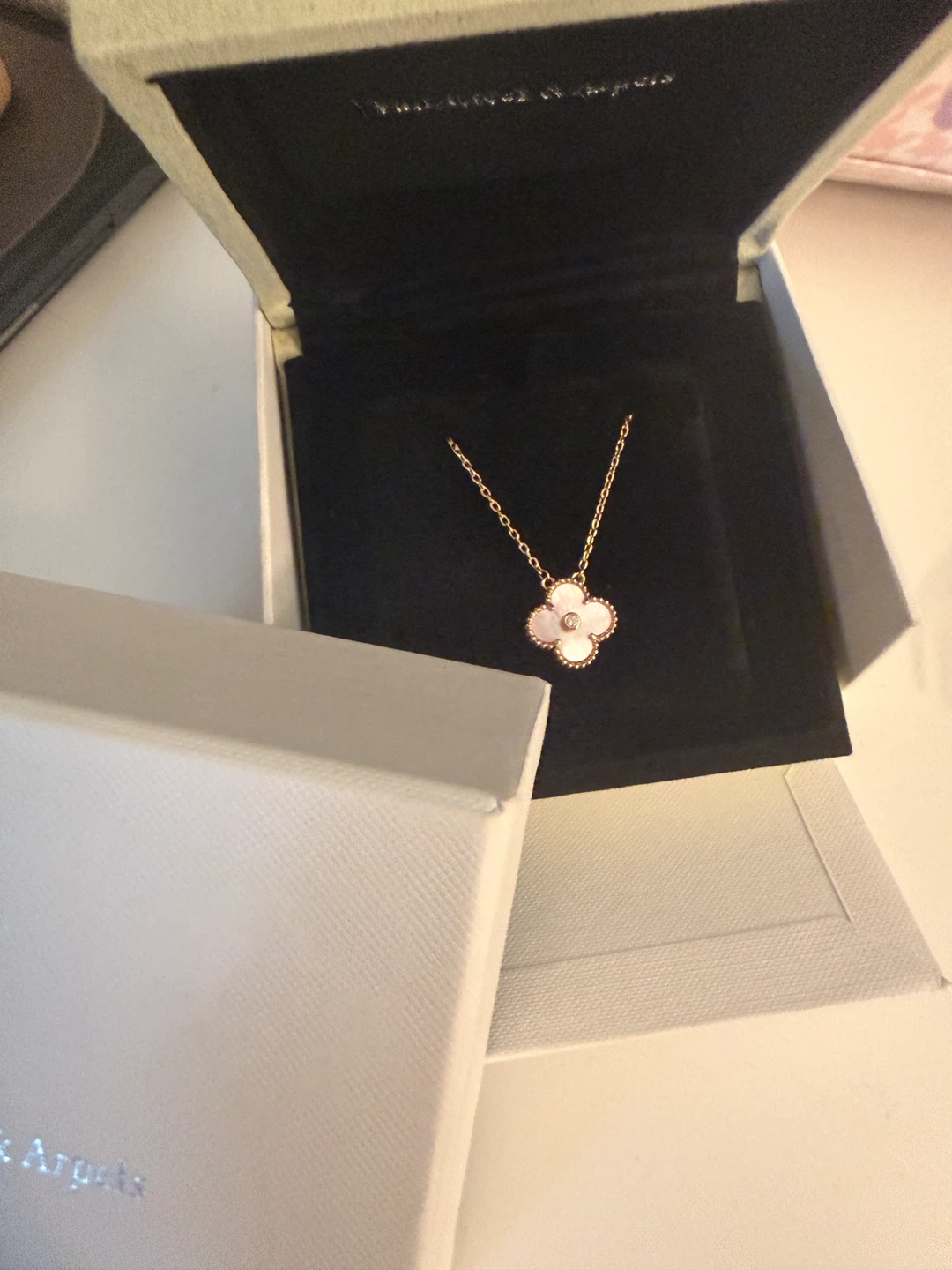 VCA Rose gold