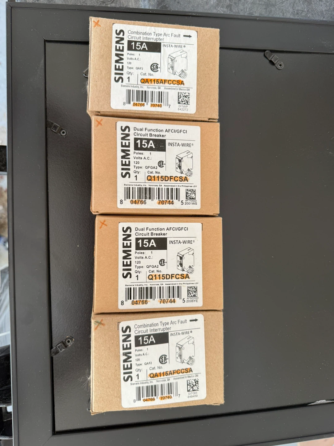 Siemens 15A Circuit Breaker (2 QA115AFCCSA, 2 Q115DFCSA) - photo 5