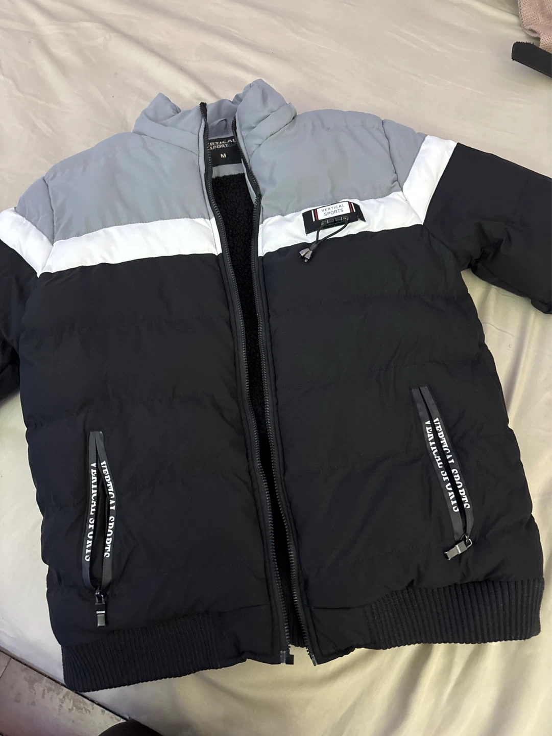 VERTICAL SPORT Puffer Jacket