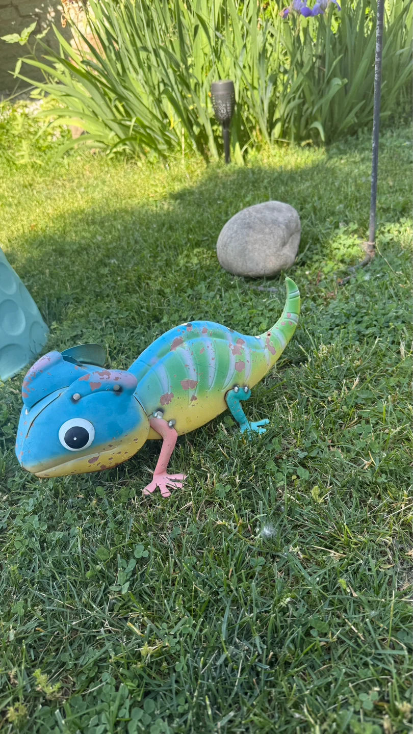 Metal Gecko Garden Decor