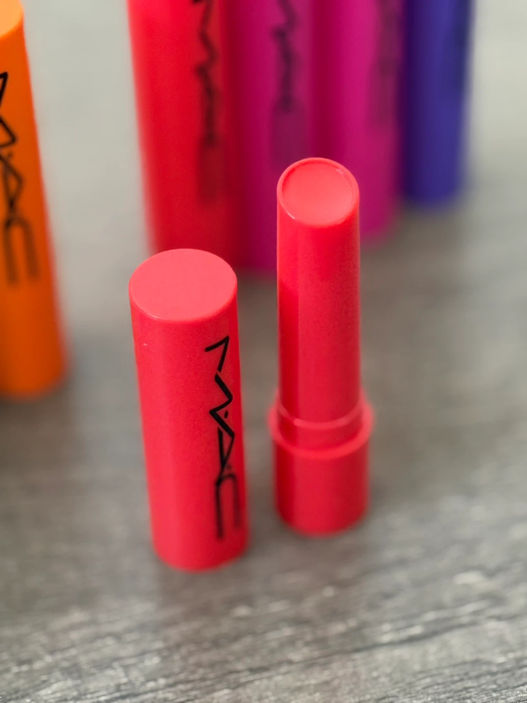 MAC Cosmetics Squirt Plumping + Nourishing Lip Gloss Stick - photo 2