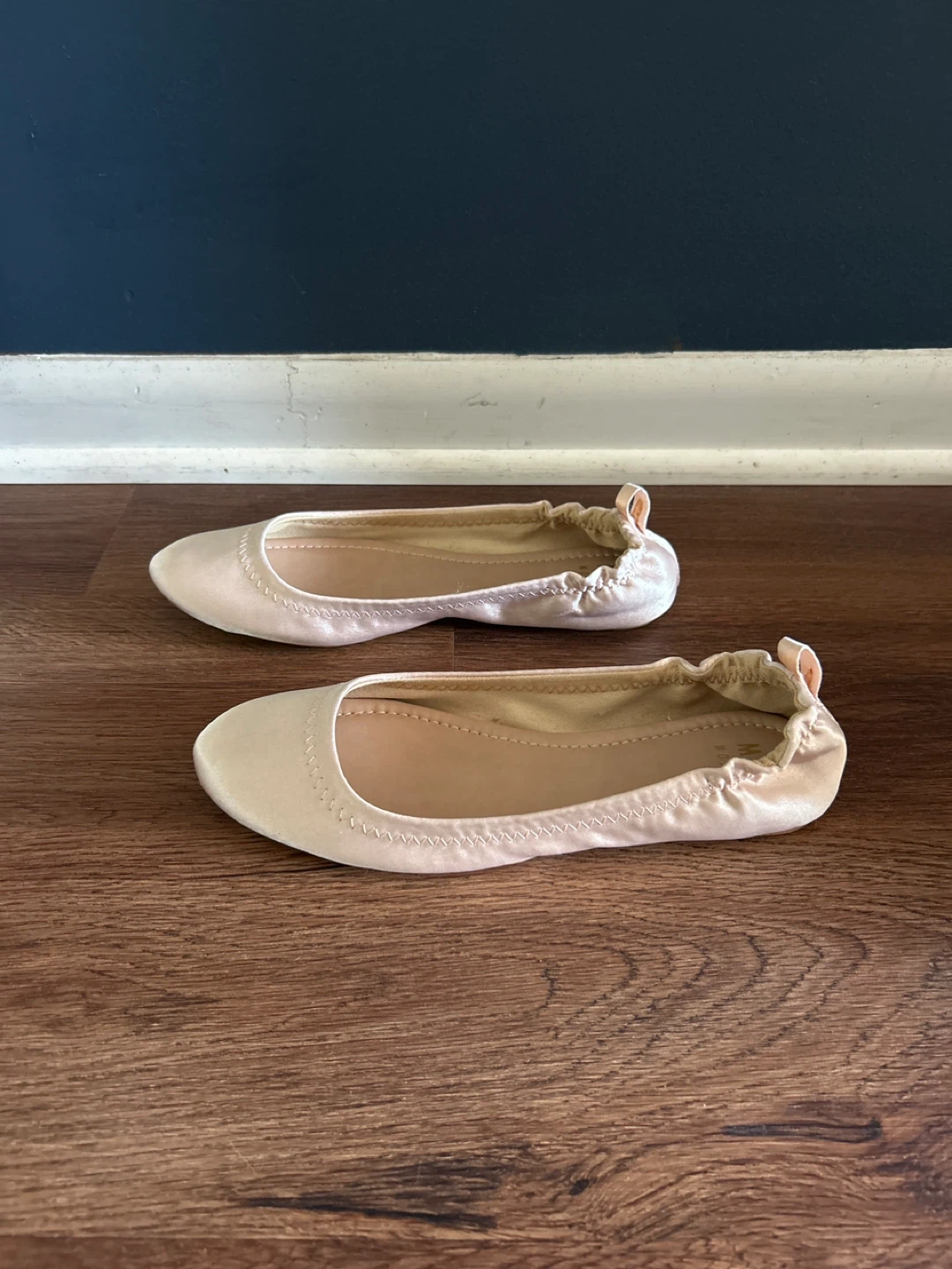Ballet Flats -never worn, size 8 - photo 2