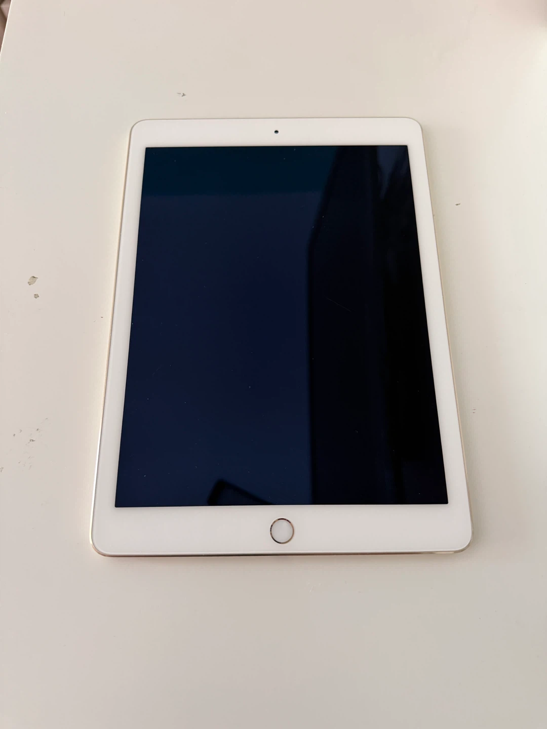 Apple iPad Air 2 — 16GB | WiFi | Good Condition