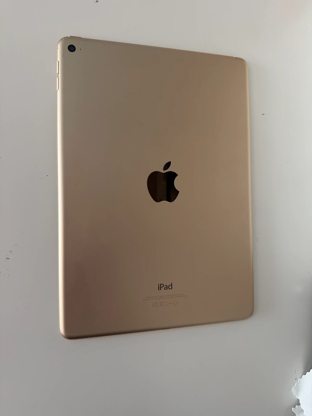 Apple iPad Air 2 — 16GB | WiFi | Good Condition - photo 2