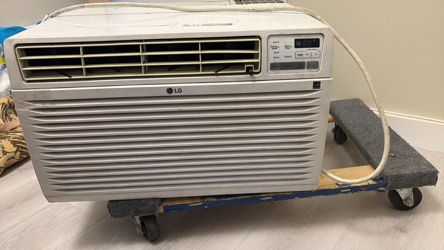 LG LT1036CERY7 Window Air Conditioner