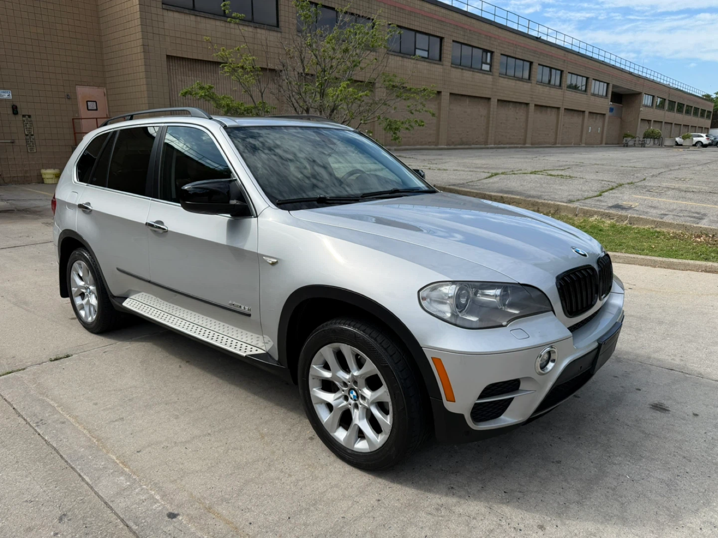 Silver BMW X5 2013 xdrive35i premium - photo 2