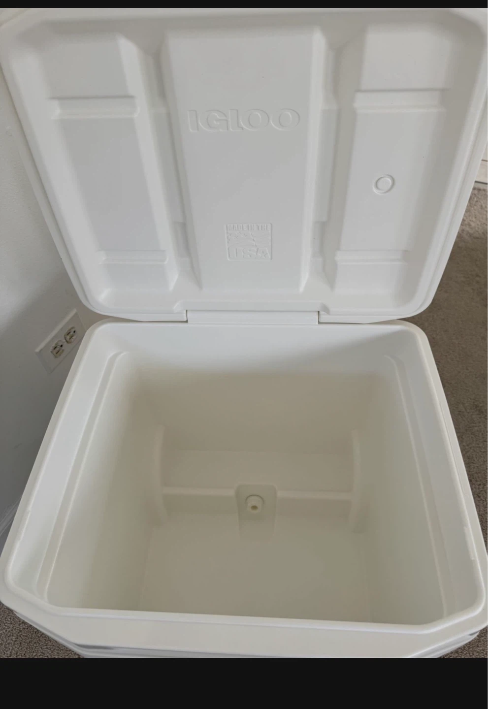 IGLOO With Logo On It; DA BEARS  62 qt Cooler - photo 4