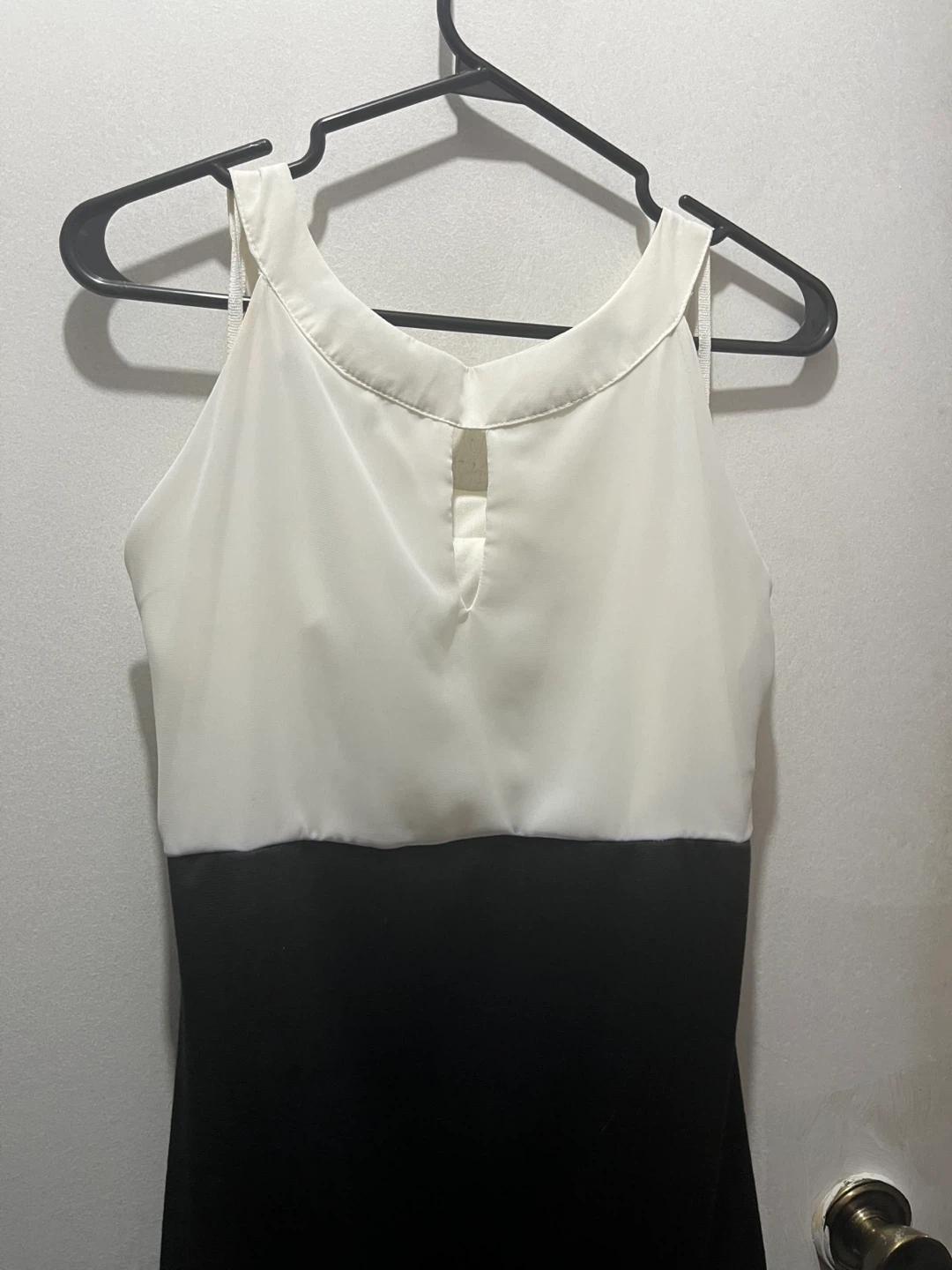 White & Black Embellished Neckline Dress - photo 3
