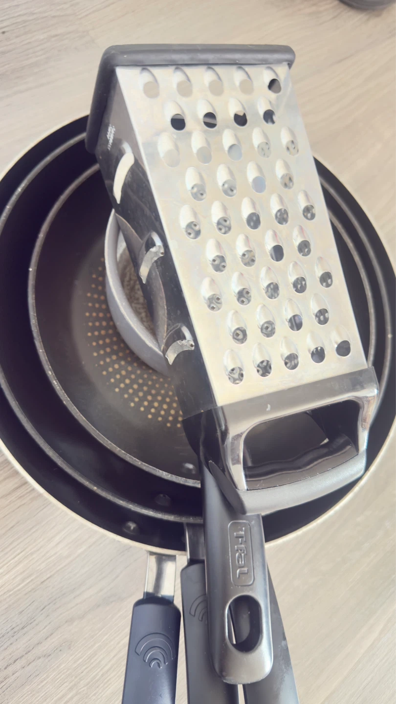 T-fal Fry Pan Set and Grater - photo 2