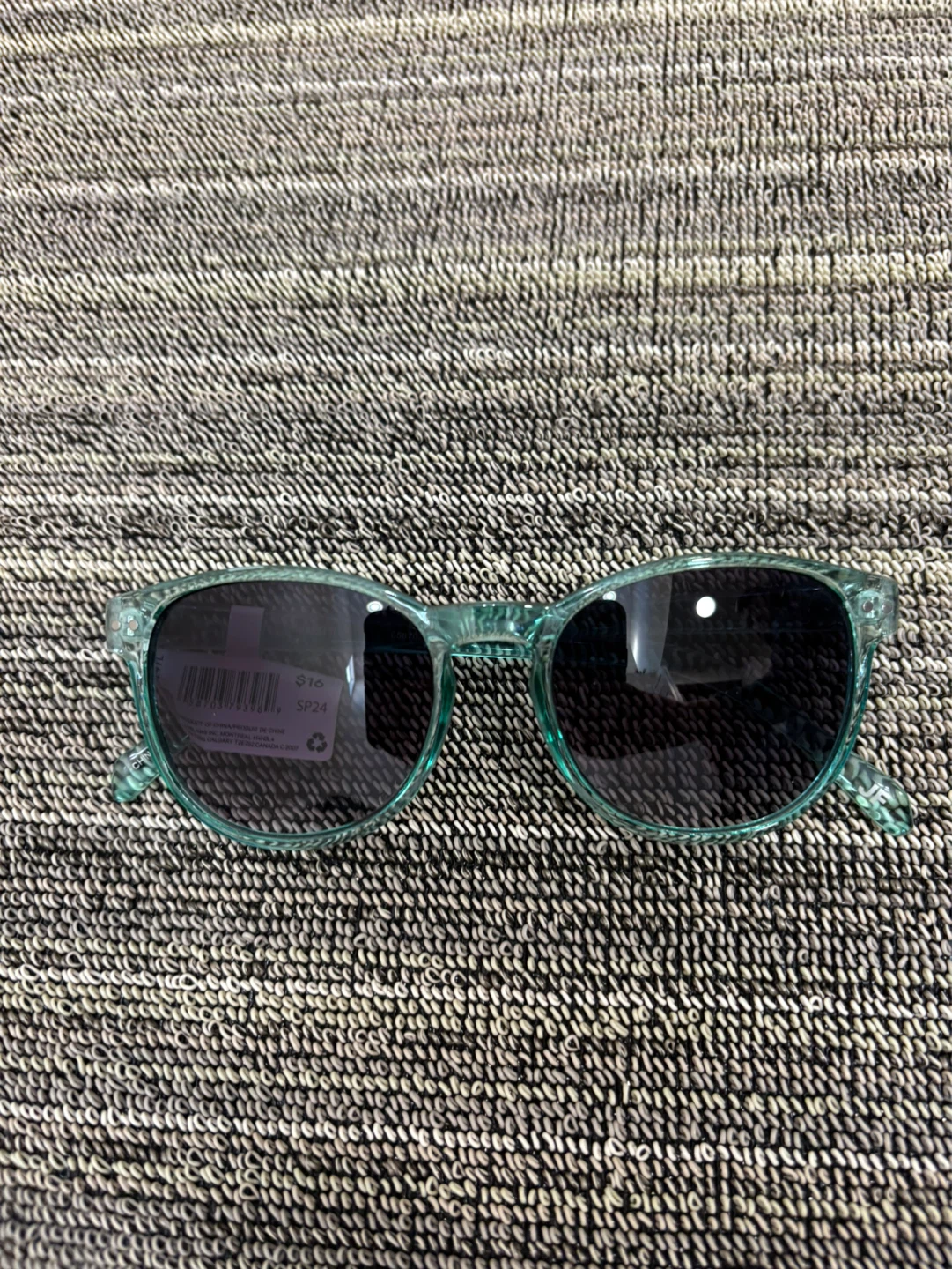 BRAND NEW WOMEN SUNGLASSES