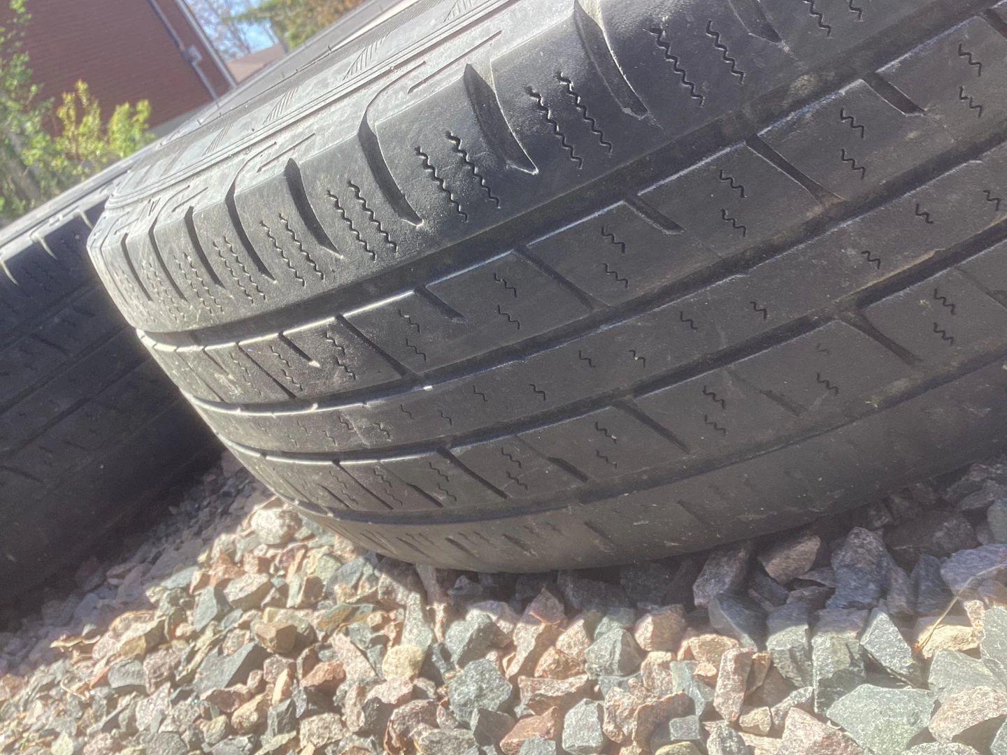 Set of 4 Hyundai Wheels and Tires