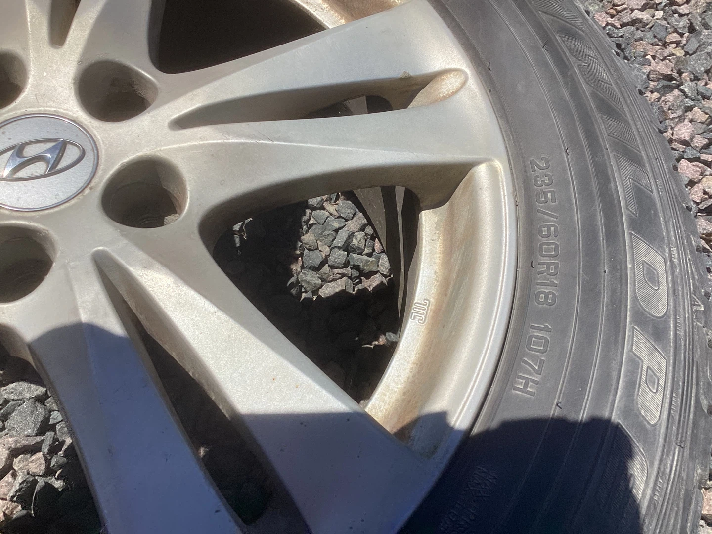 Set of 4 Hyundai Wheels and Tires - photo 2