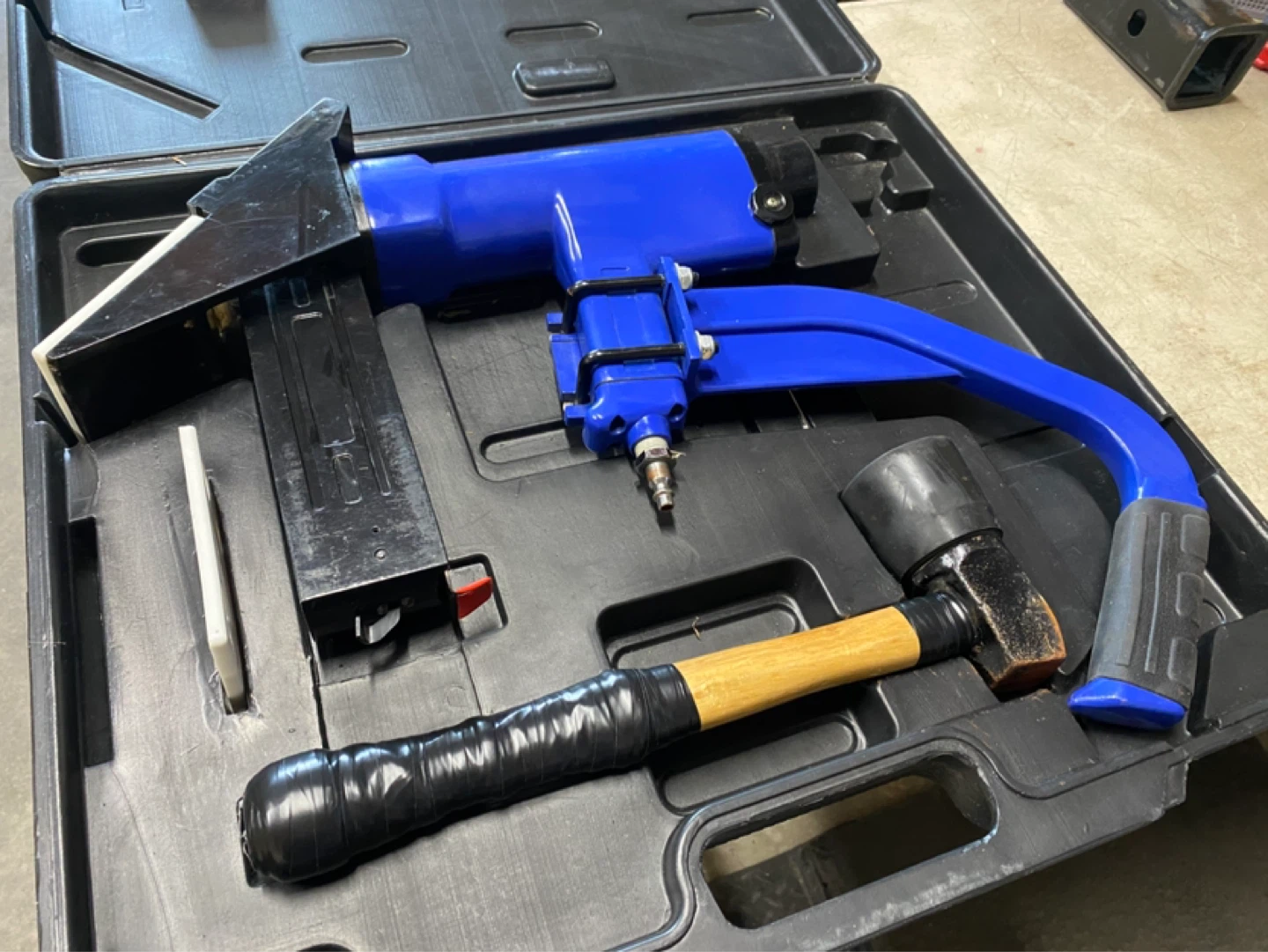 2” flooring stapler
