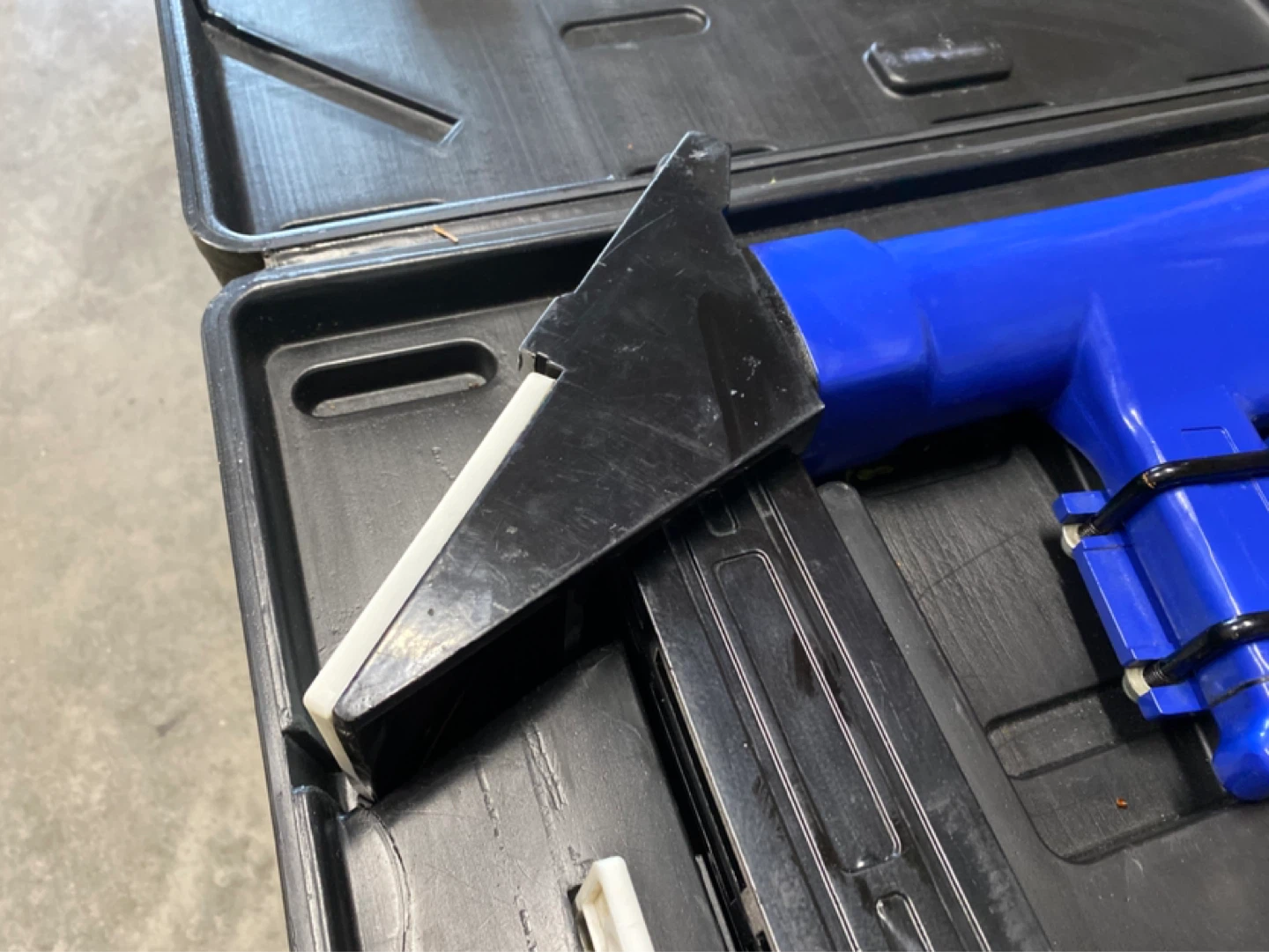 2” flooring stapler - photo 3
