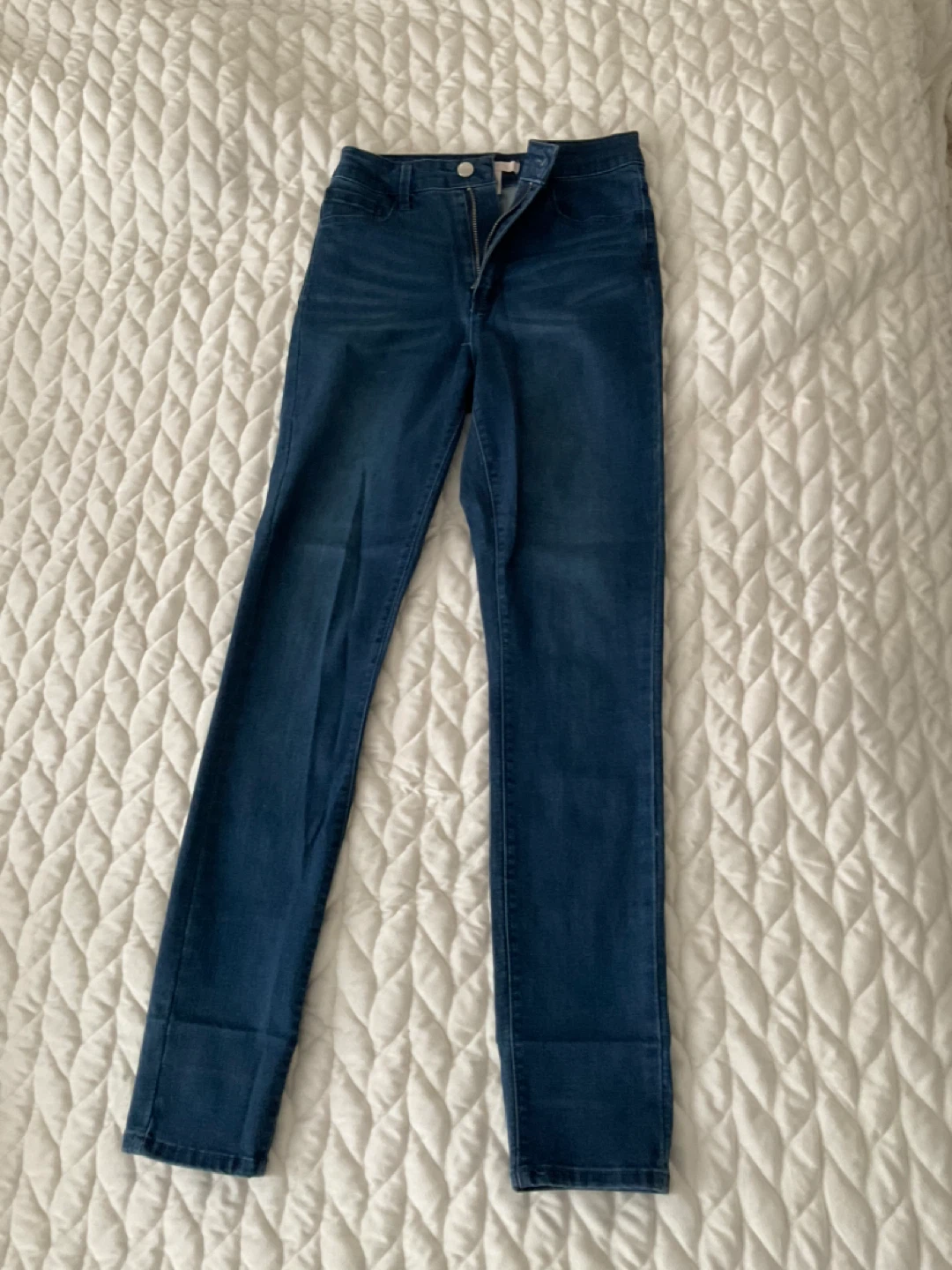 Forever 21 Women's Blue Denim Jeans - Size 24