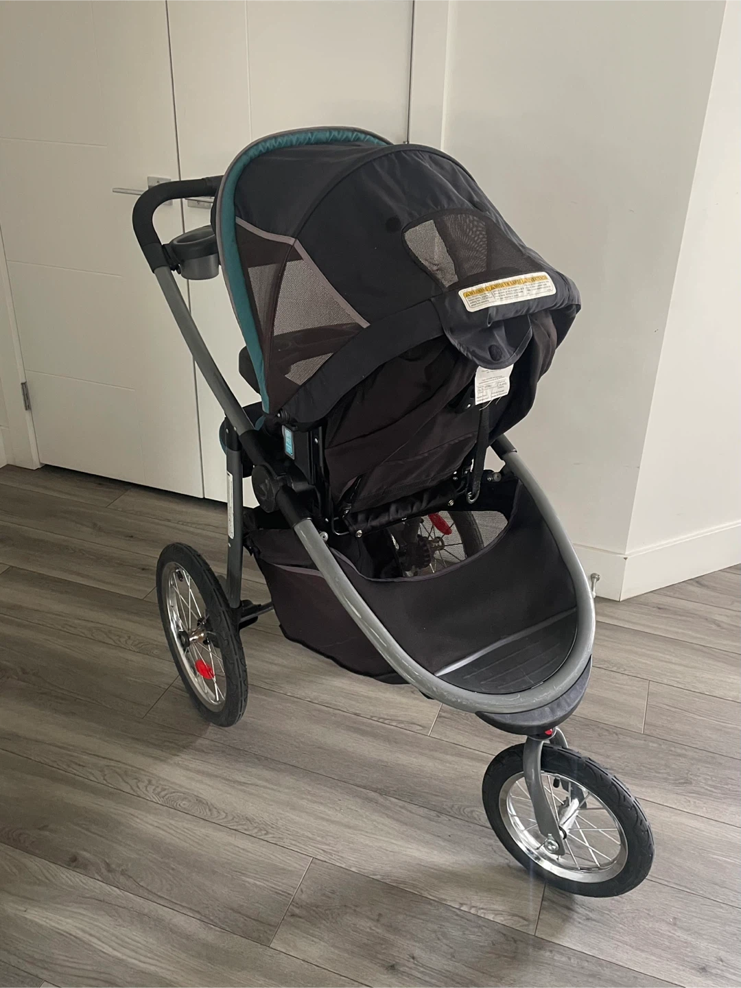 Graco Jogger Stroller - photo 2