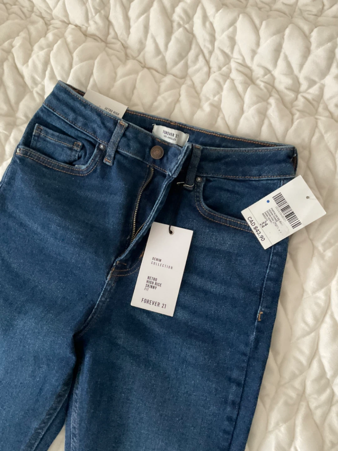 Brand New! Forever 21 High Rise Skinny Jeans - Size 24 - photo 3