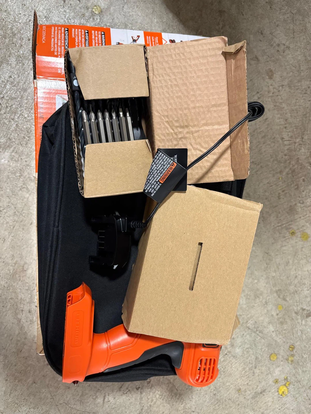 BLACK+DECKER 20V Lithium Ion Drill/Driver 10-Piece Project Kit - photo 3