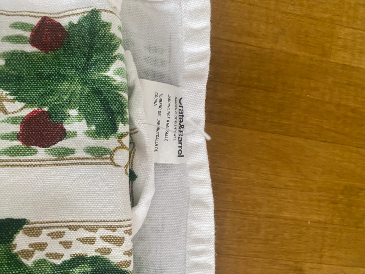 Crate & Barrel Kitchen Towel - Garden Print - photo 3
