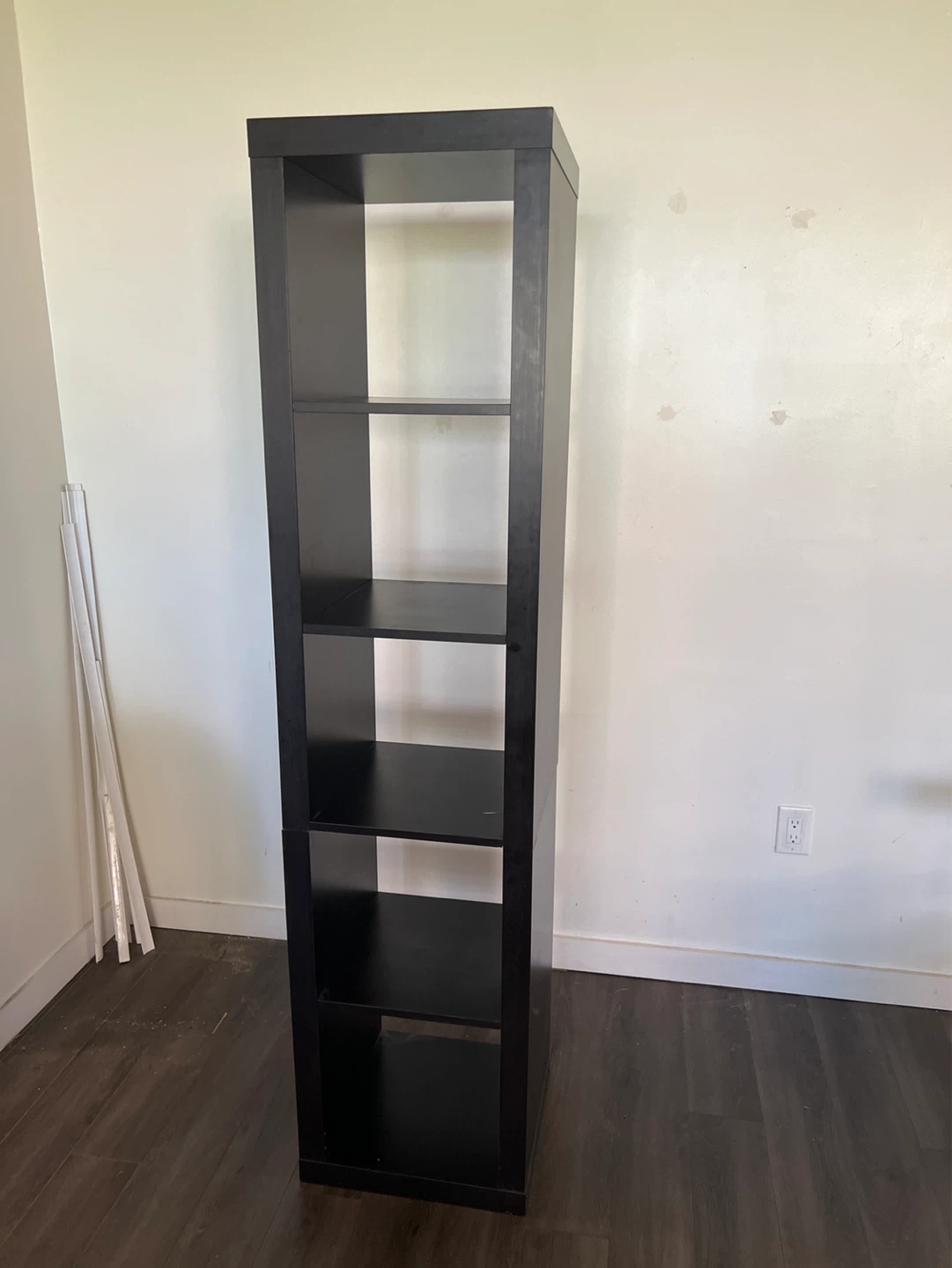 Set of 2 black cube shelving units