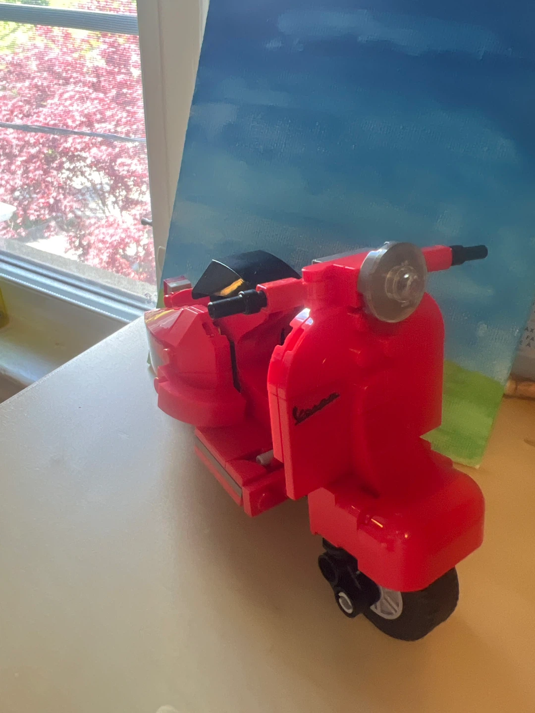Vespa Scooter LEGO Set - photo 2