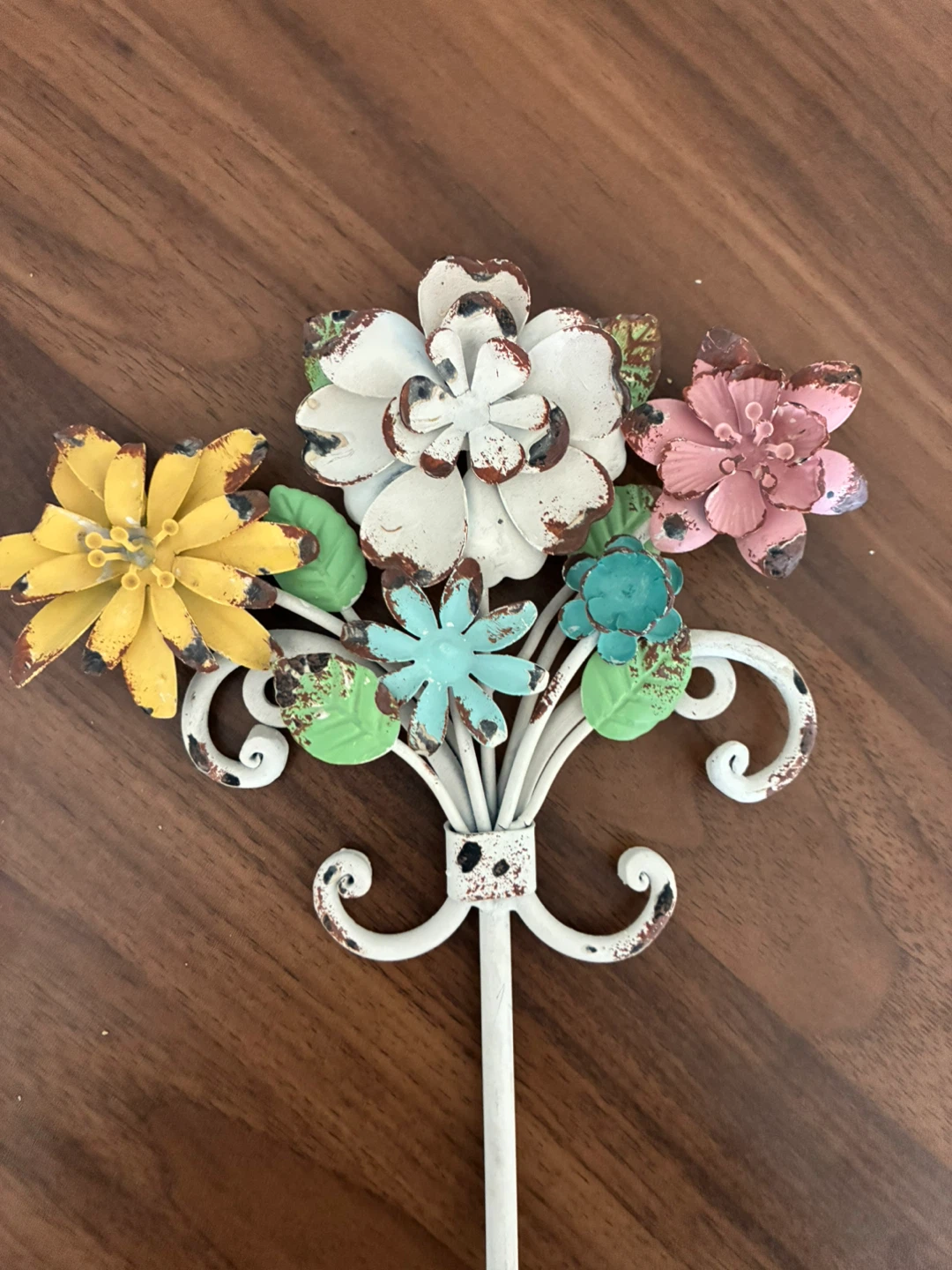 Vintage look Decorative Wall Mounted Towel Holder - photo 3