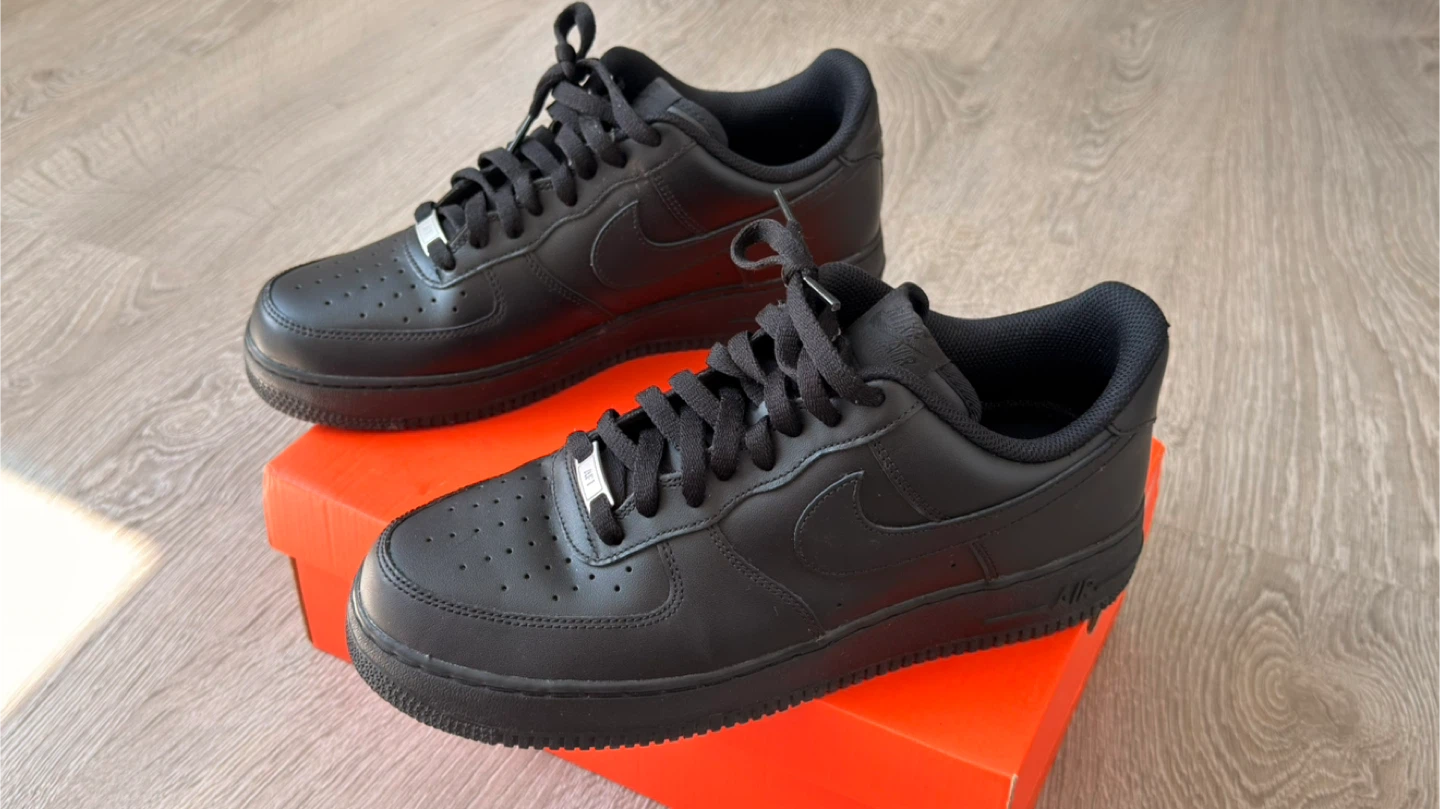 Nike Air Force 1 Black Leather Sneakers 10.5 - photo 3