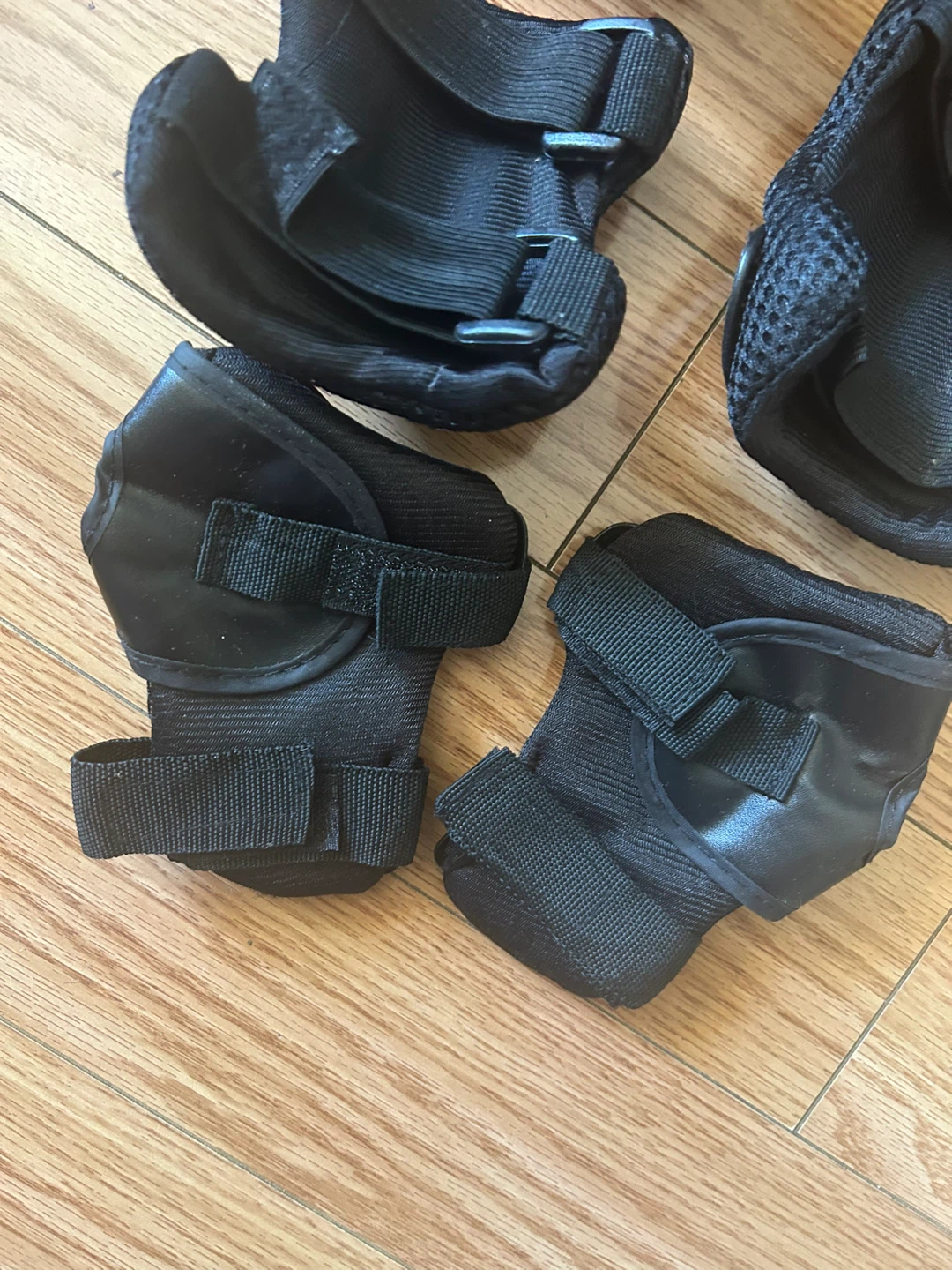 Black Protective Gear Set - Elbow, Knee, and Wrist Pads - photo 5
