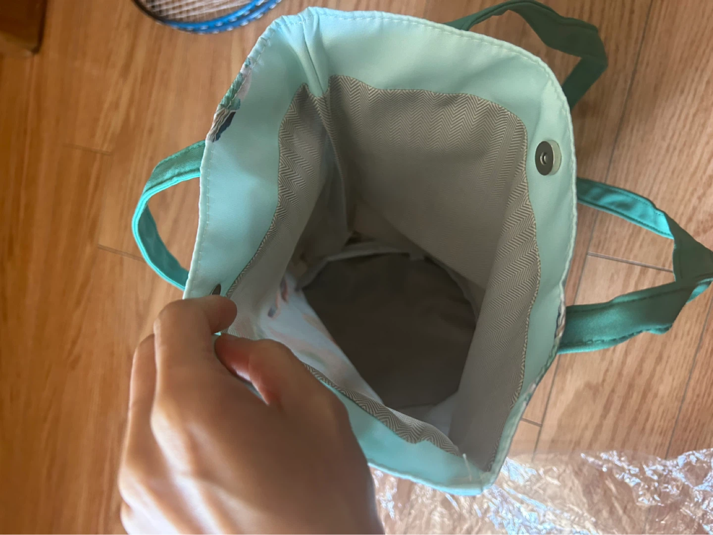 Brand New Butterfly Print Tote Bag - photo 2