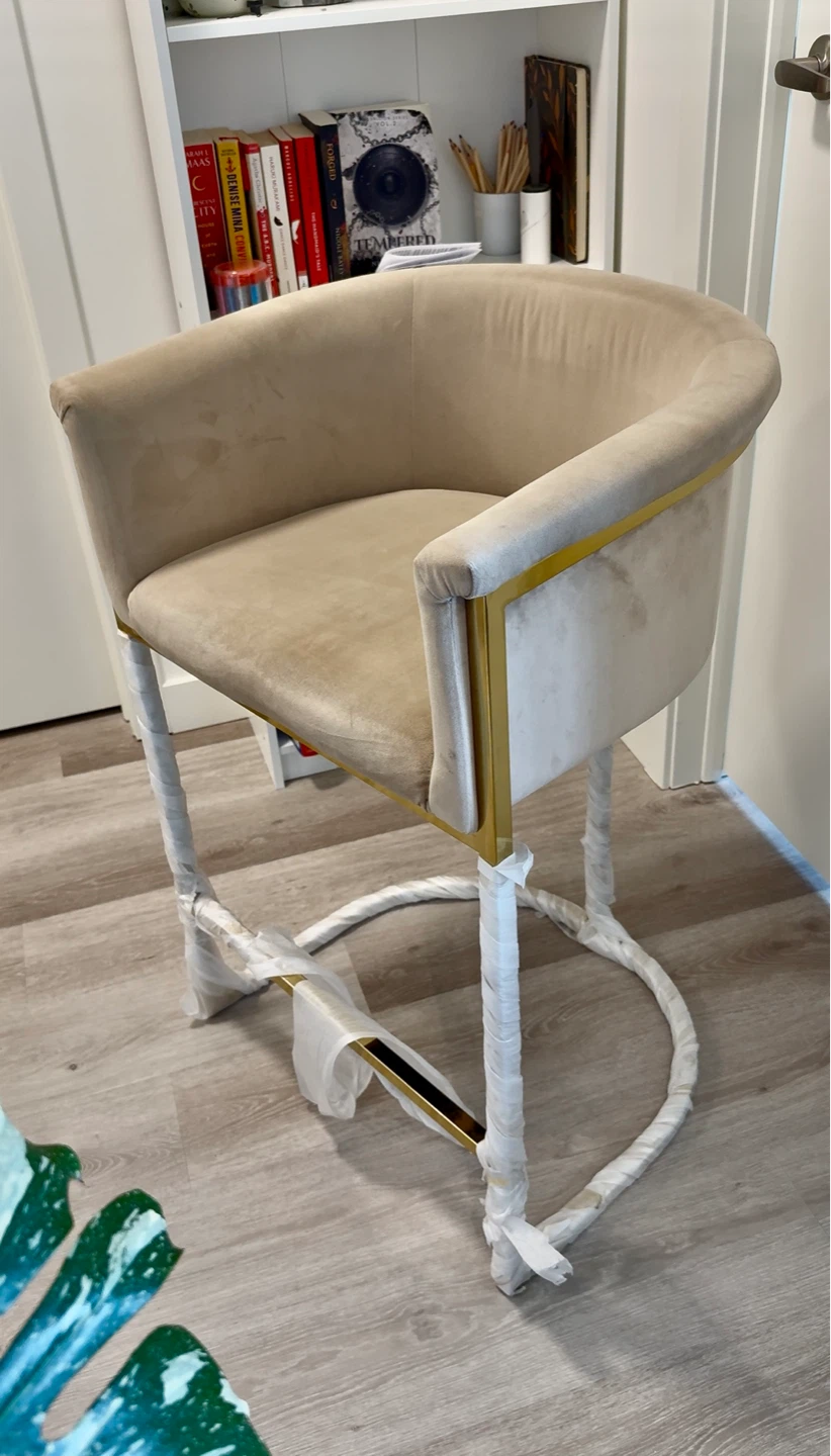 3 Counter Stools - photo 2