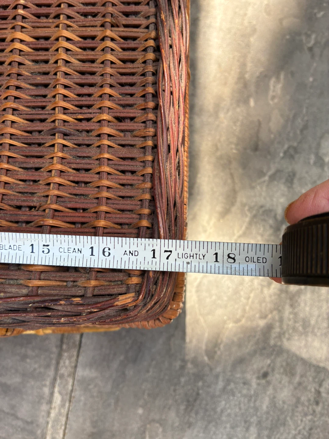 $25 Vintage Wicker Picnic Basket, Storage 17x12x 8 inch - photo 4