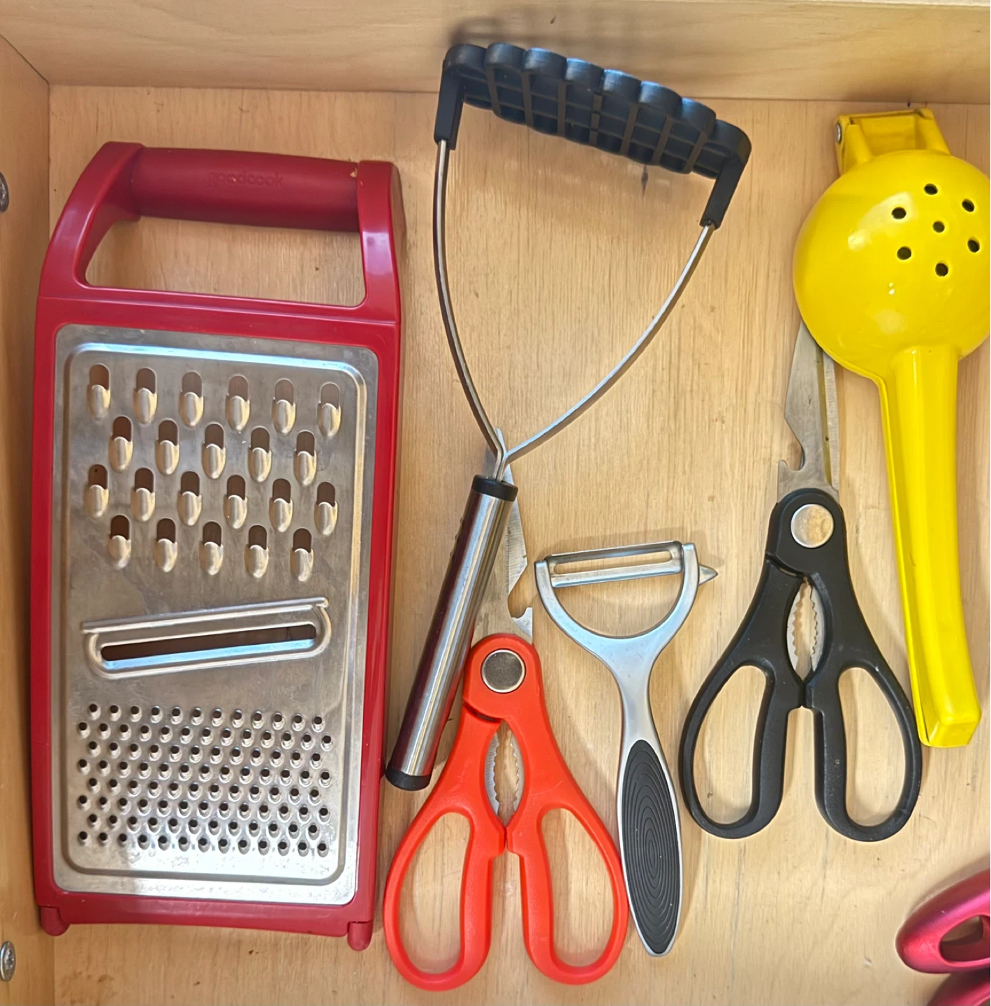 GoodCook Red Grater & Kitchen Gadgets Set
