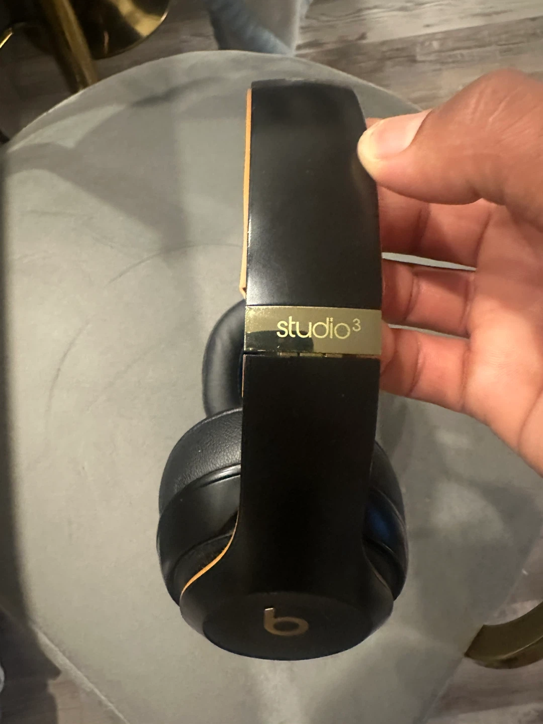 Beats Studio3 Wireless Over-Ear Headphones - Black/Tan - photo 3