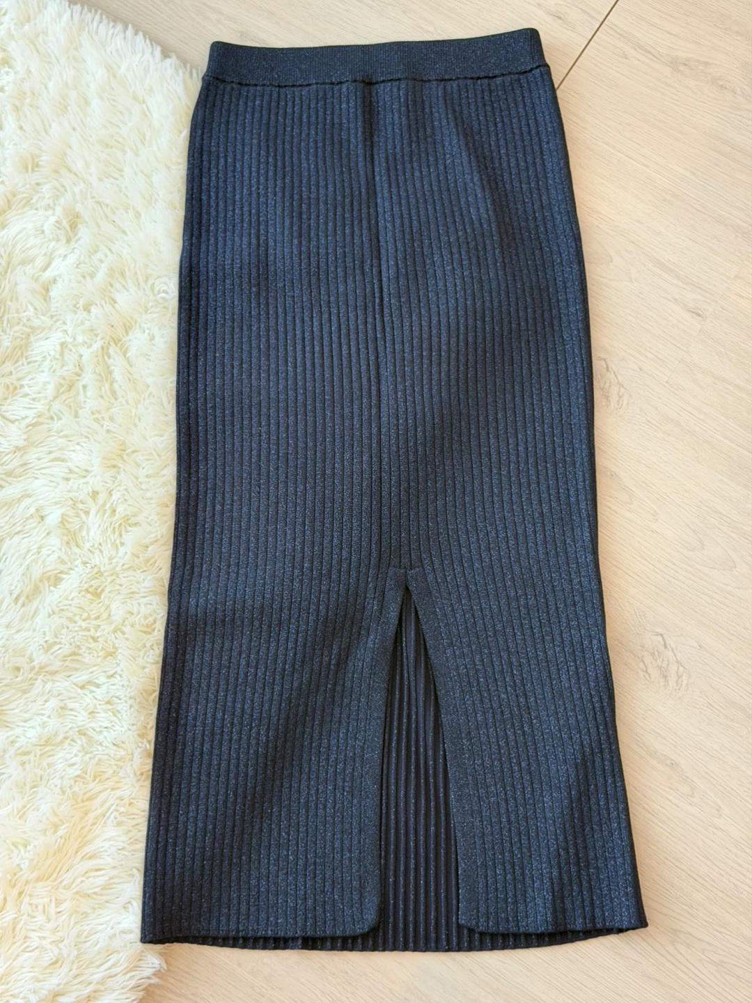 Ribbed Knit Midi Skirt with Slit - photo 2