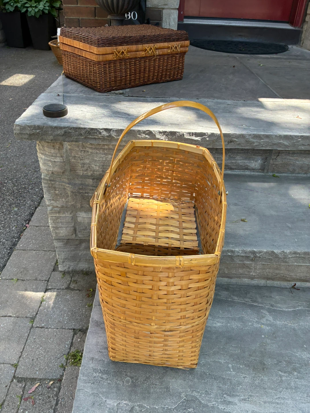 $4 Stair Step Basket Swivel Handle PLANTER Woven Carrier garden - photo 2