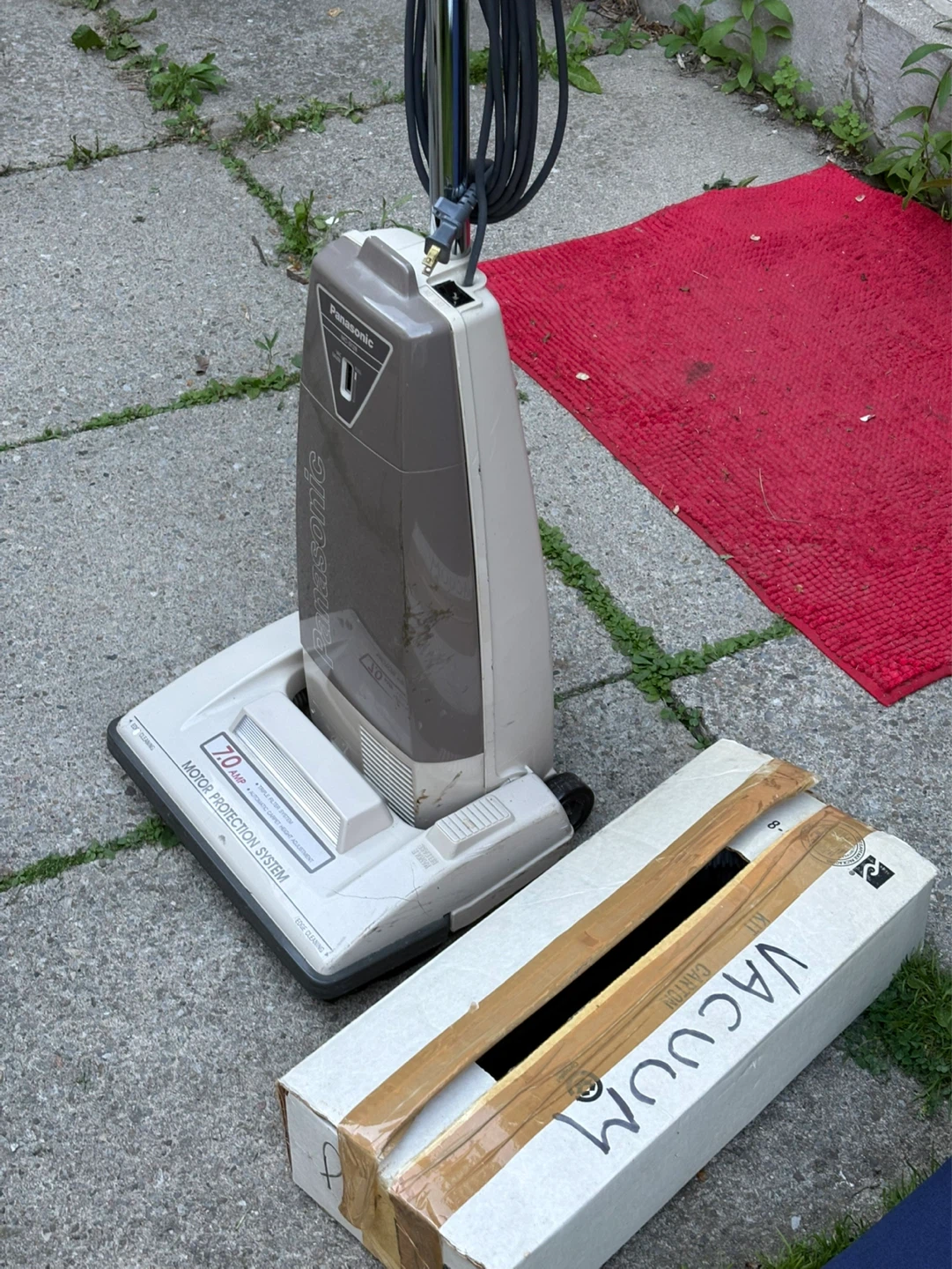 Panasonic Upright Vacuum Cleaner - photo 3