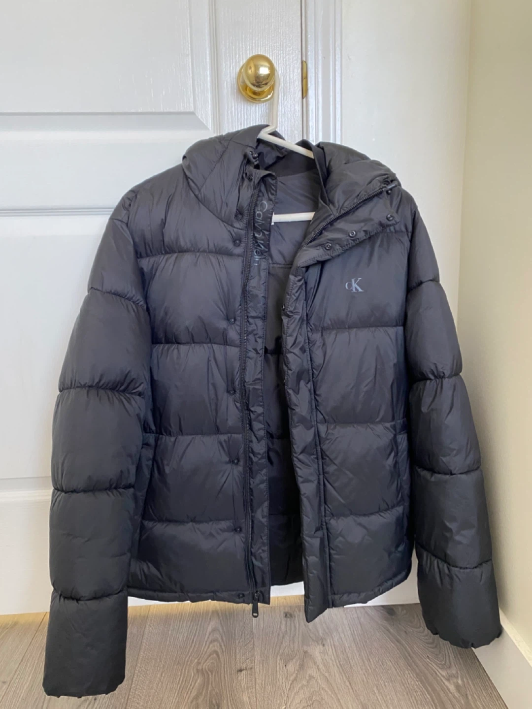 Calvin Klein Jeans Puffer Jacket - Black, Size M