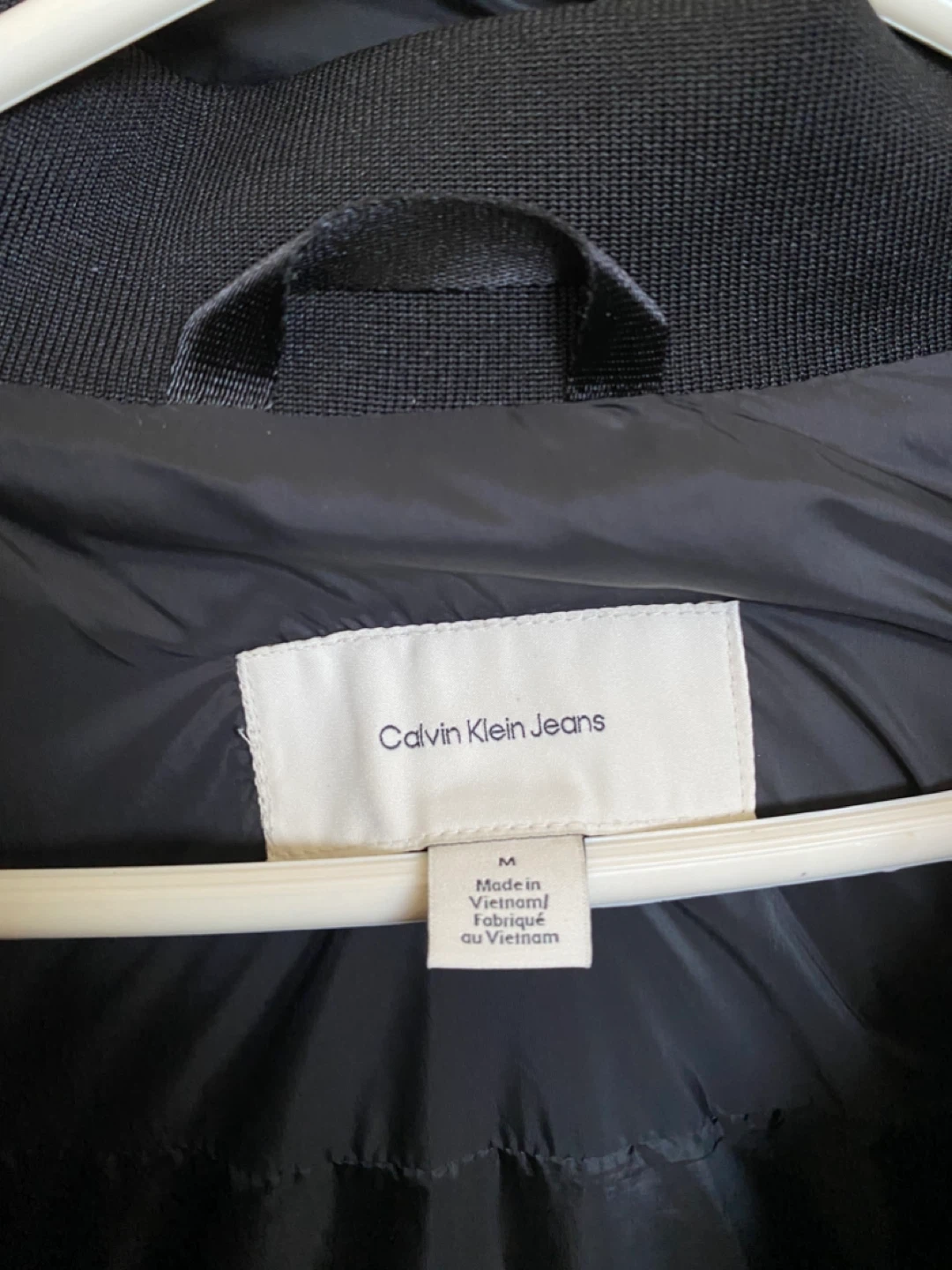 Calvin Klein Jeans Puffer Jacket - Black, Size M - photo 4