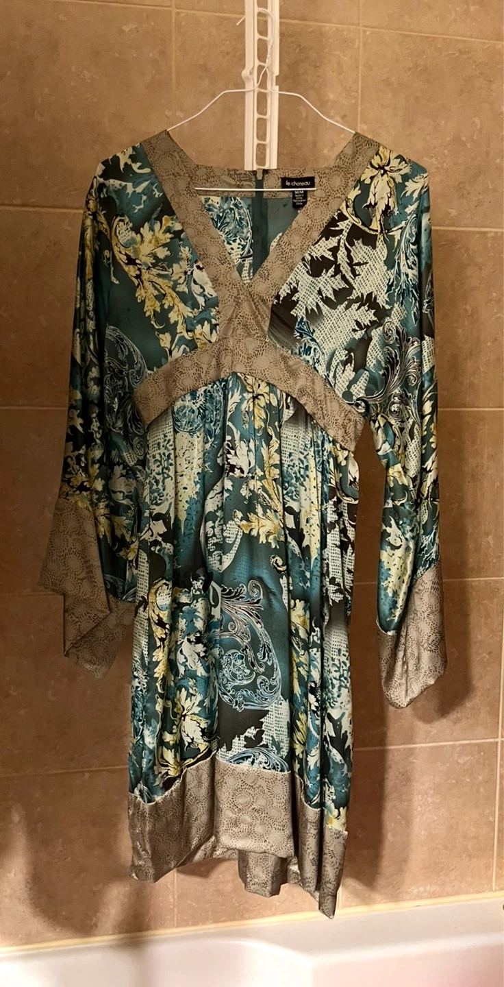 M size Le Château Teal Floral Print Dress