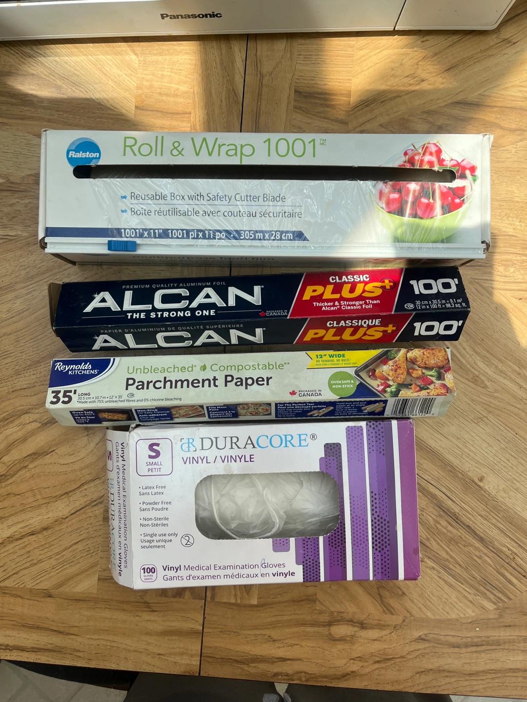 Alcan Premium Aluminum Foil & DuraCore Vinyl Gloves